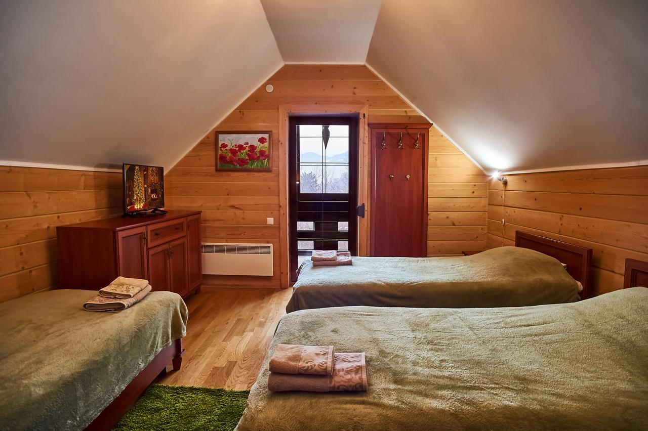 Gallery Of Mountains Holiday Home Yasinya Extérieur photo