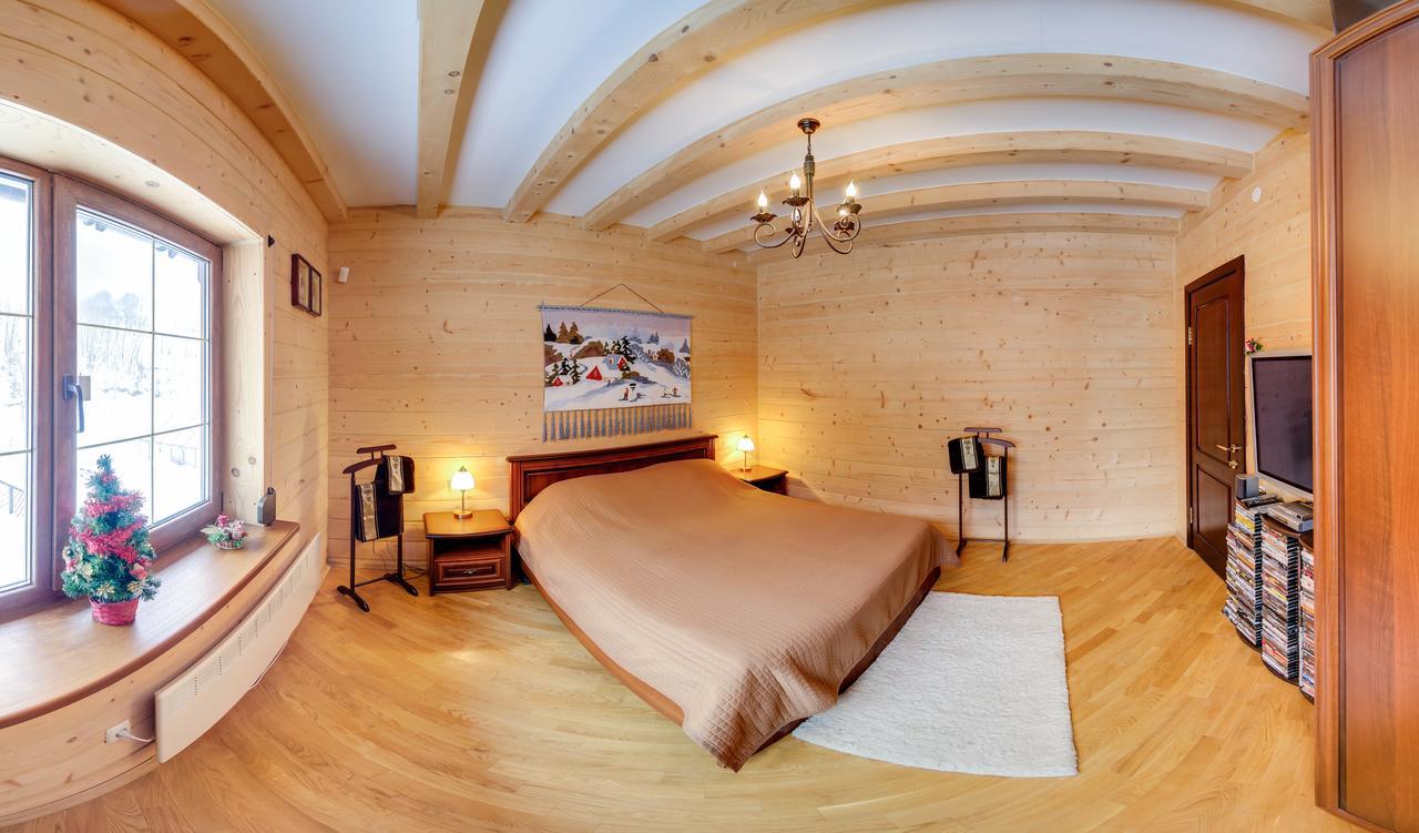 Gallery Of Mountains Holiday Home Yasinya Extérieur photo