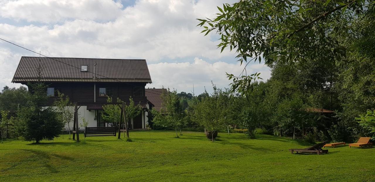 Gallery Of Mountains Holiday Home Yasinya Extérieur photo