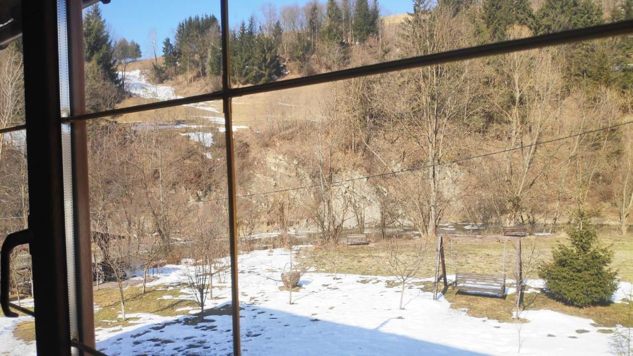 Gallery Of Mountains Holiday Home Yasinya Extérieur photo